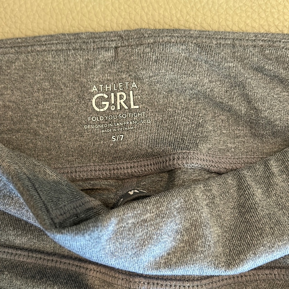 Athleta Girl size 7 Small leggings.